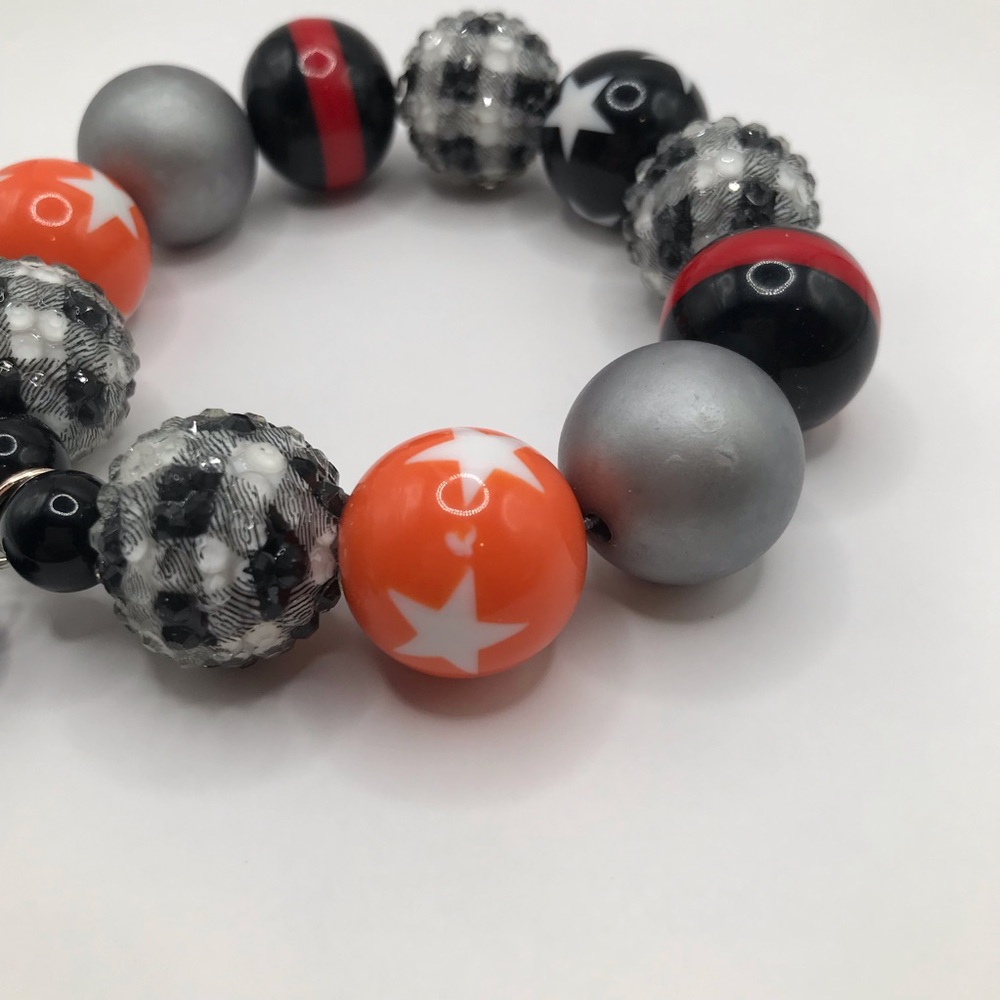 Halloween Skeleton Trick or Treat Pumpkin Handmade Bubblegum Style Bead Bracelet - Picture 6 of 7